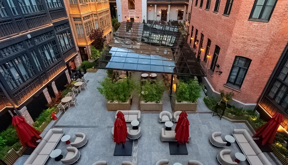 هتل رادیسون رد تفلیس